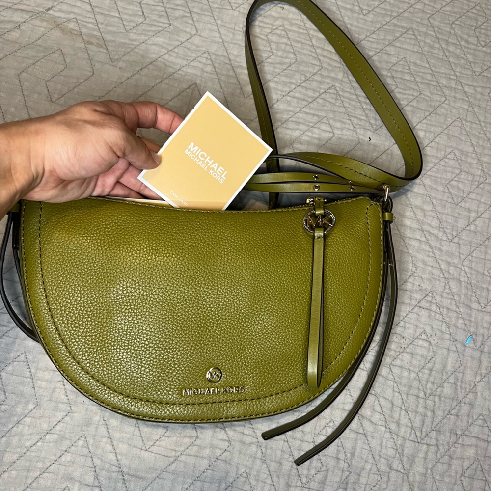 Michael Kors Green Saddle Crossbody Purse New with tags
